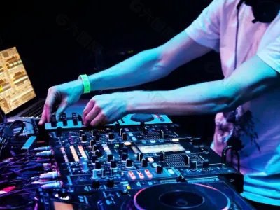 酒吧嗨歌节奏感强的dj