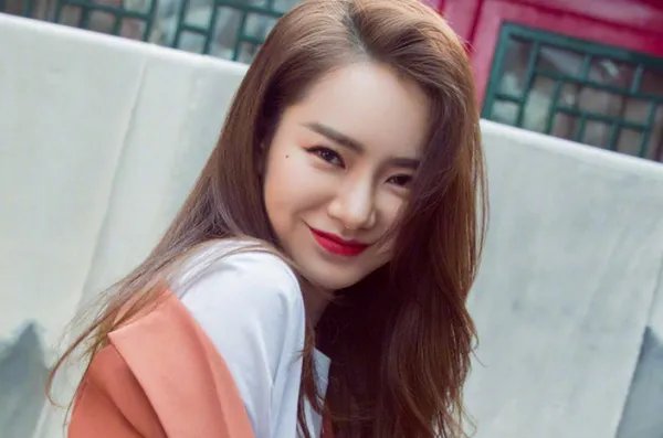 戚薇发文吐槽商家，网购买的越多越贵！我们该警惕什么？