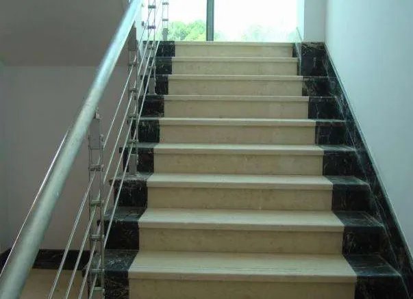 楼梯踏步窄如何补救