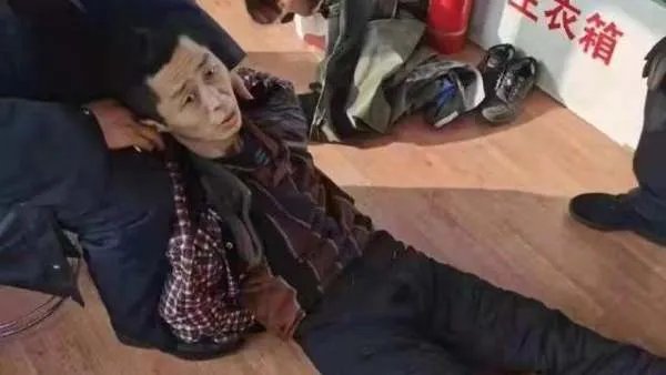 越狱犯朱贤健被抓的时候是什么反应?