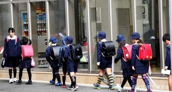 二中学生刘雅婷跳楼是真的吗?