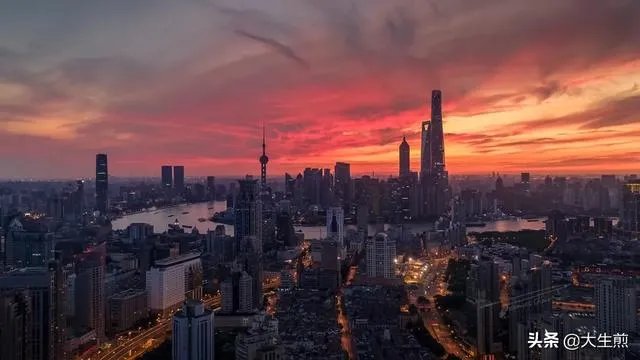 今年夏天你有拍到火烧云吗，可以分享一下吗？