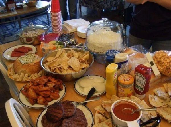 爱吃肉的美国人，为什么会让鸡爪这种美食暴殄天物？