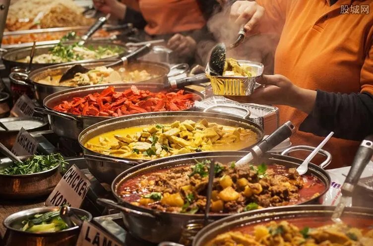 武汉超四成餐厅恢复外卖 店内就餐限制人数