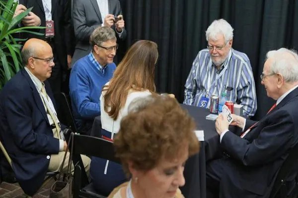 梅威瑟喜欢炫富,却远远不及好友盖慈,盖慈是如何炫富的?