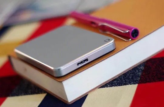 难忘东芝Canvio Premium 1T移动硬盘