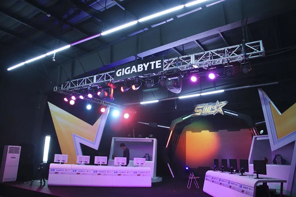 SWL英雄联盟第二季总决赛 IG夺冠图展