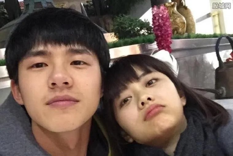 刘昊然恋情疑曝光 到底耿耿余淮还是宋哥和刘星阳呢？