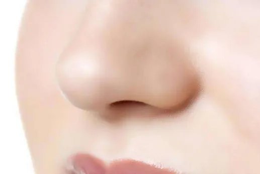 玻尿酸隆鼻的费用一般多少