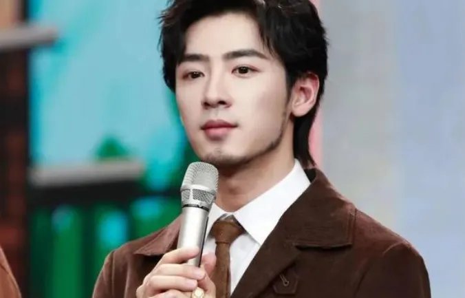 主持人高天鹤因考试作弊道歉是怎么回事？