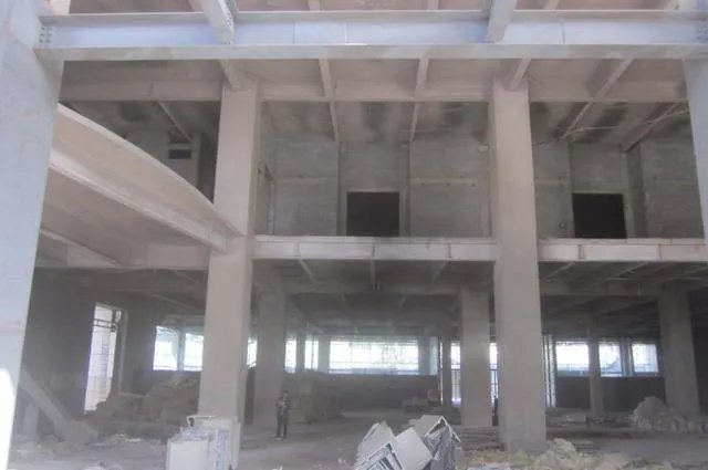 山西省第一高楼烂尾，沦落到被拍卖的境地，你怎么看？