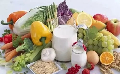 29岁小伙连续熬夜加班致急性脑梗，我们平时在生活中如何防范此类疾病？