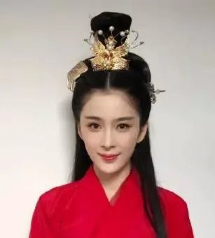 赵韩樱子整容前后：赵韩樱子是姓什么