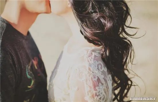 泰国文化部禁止拍摄吻戏：通过特效和调整镜头解决