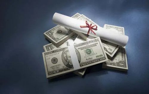 班级剩饭菜超重取消奖学金评选,这项规定争议为何如此大?