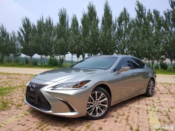雷克萨斯ES提车外加10天体验总结，感觉太好了