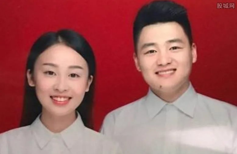 最帅环卫工成网红一夜爆火 成了最帅90后环卫工