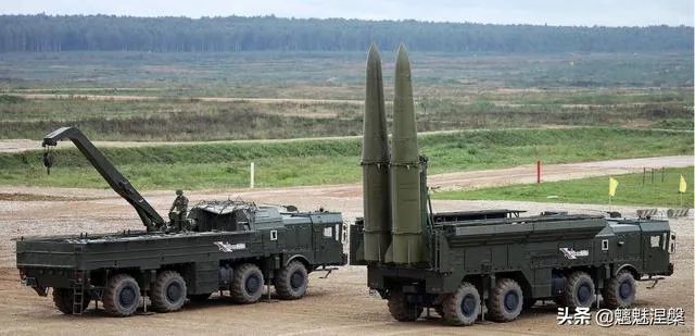 俄防长下令从俄乌边境撤军却留装备,认怂,还是普京也玩空城计?