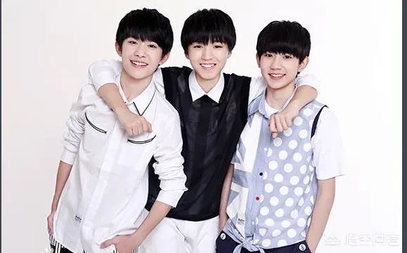 易烊千玺参加格莱美颁奖盛典，作为队长的王俊凯和主唱之一的王源为什么不参加？