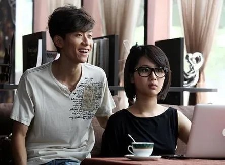 有没有人觉得张一山、杨紫跟小时候一模一样啊？