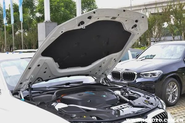 买530le的人后悔了吗？宝马530混动与燃油哪个好