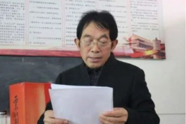 黄冈58岁村支书视察工作被洪水冲走,对此国家该补偿多少钱?