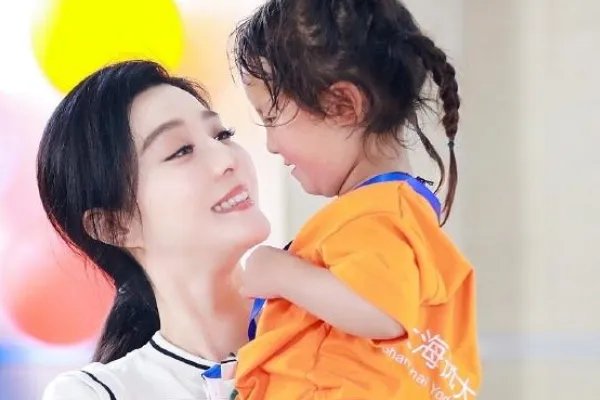 范冰冰低调现身公益却被说是摆拍，为何人们会这么评价她呢？