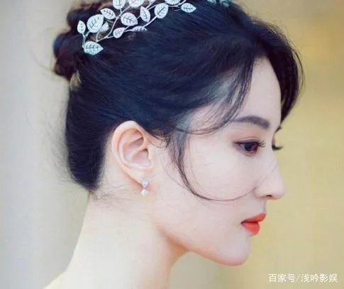 为什么大家一致认为刘亦菲五官一般，但气质却很好？