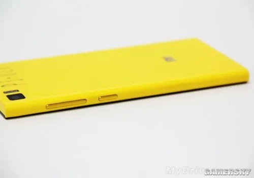 小米3代全球首发评测：1999元一枝独秀天下无敌