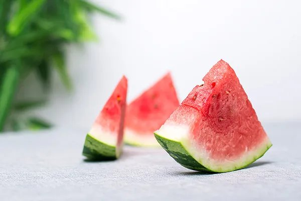 甲亢不能吃什么食物