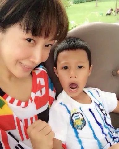 孙悦歌手老公是谁？ 5岁儿子可爱生活照曝光