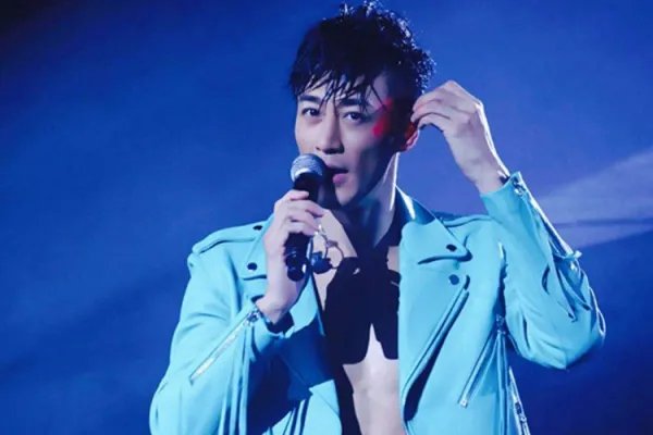 林峯张馨月宣布结婚跨年晚会