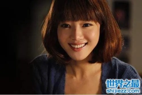 邓家佳整容前后照片对比,以前的唐悠悠完全看不见了