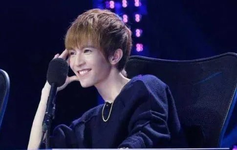 郭敬明身体有多高?