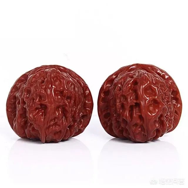 如何挑选文玩核桃？