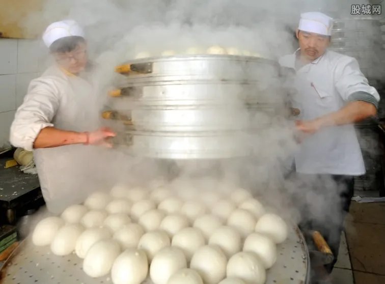 买包子误付14万 通过支付宝一下转了十万多元