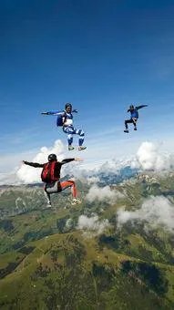 天门山翼装飞行失联女生身亡，你如何看待极限运动？