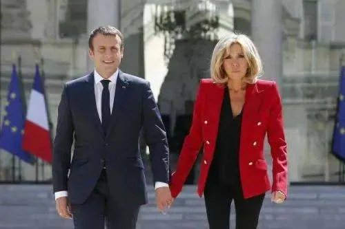 法国马克龙妻子年轻时照片