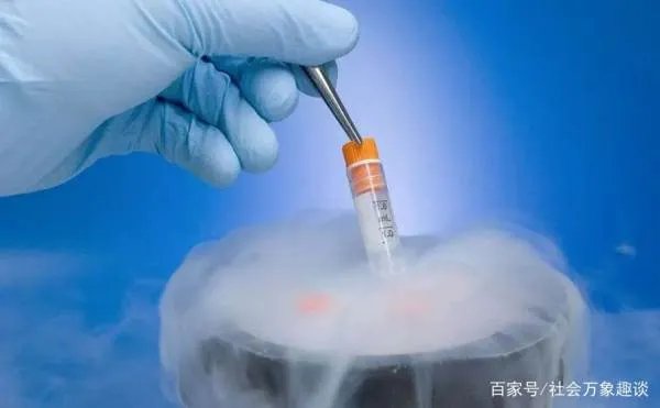 广东一女子在分娩的时候去世,丈夫欲取冷冻胚胎遭拒,你如何看待此事?