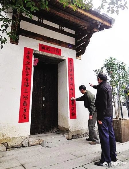 今年什么时候贴对联比较好？