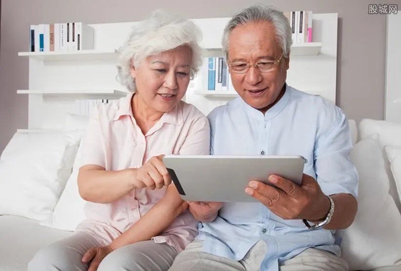 老龄人口达2.5亿 如何养老成为一个严峻的问题