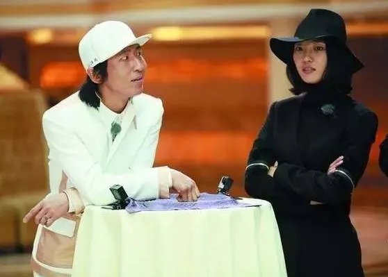 白百何与陈羽凡微博还有互相关注吗？