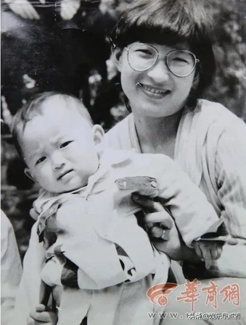 李静芝怎么找到嘉嘉的？