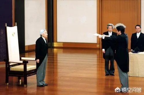 安倍晋三敢废除天皇吗？