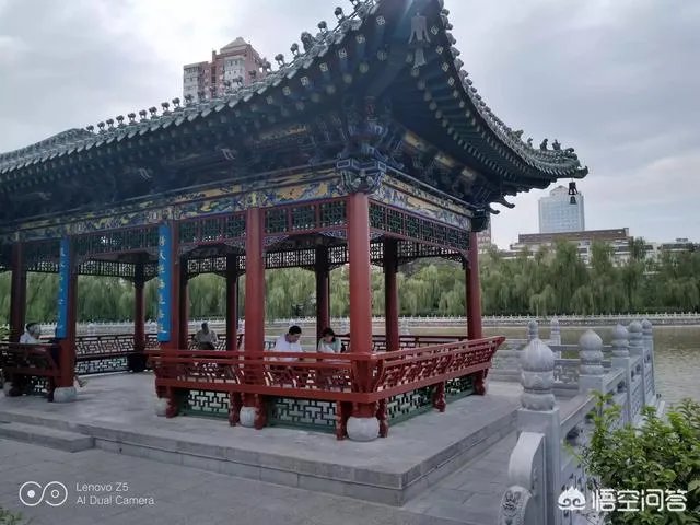 如何评价有人说罗永浩发布会总是迟到？