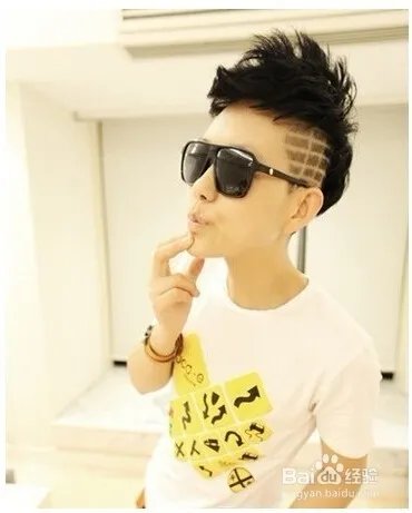 男生主流发型参考