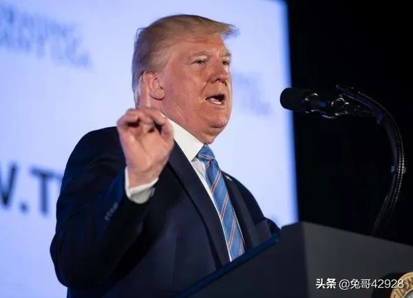 特朗普所说的,使用核弹来阻止飓风登陆的做法真的可行吗?