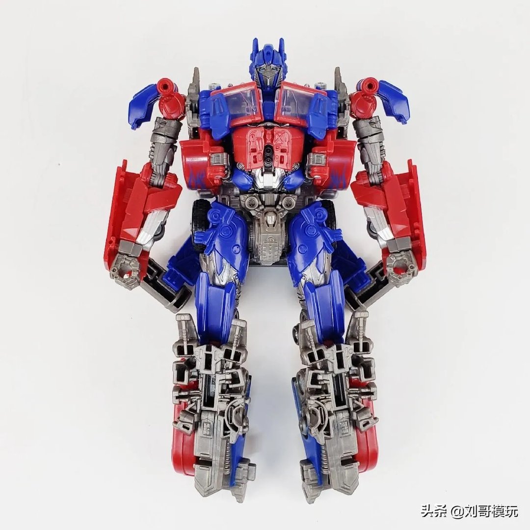 变形金刚2擎天柱合体（变形金刚SS天火擎天柱合体图文展示！）
