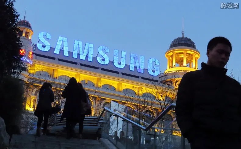 三星S20正式发布 新品售价和配置一览