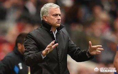 曼联官宣：穆里尼奥正式下课！为什么穆里尼奥带队第三年总被解雇？是自身原因吗？